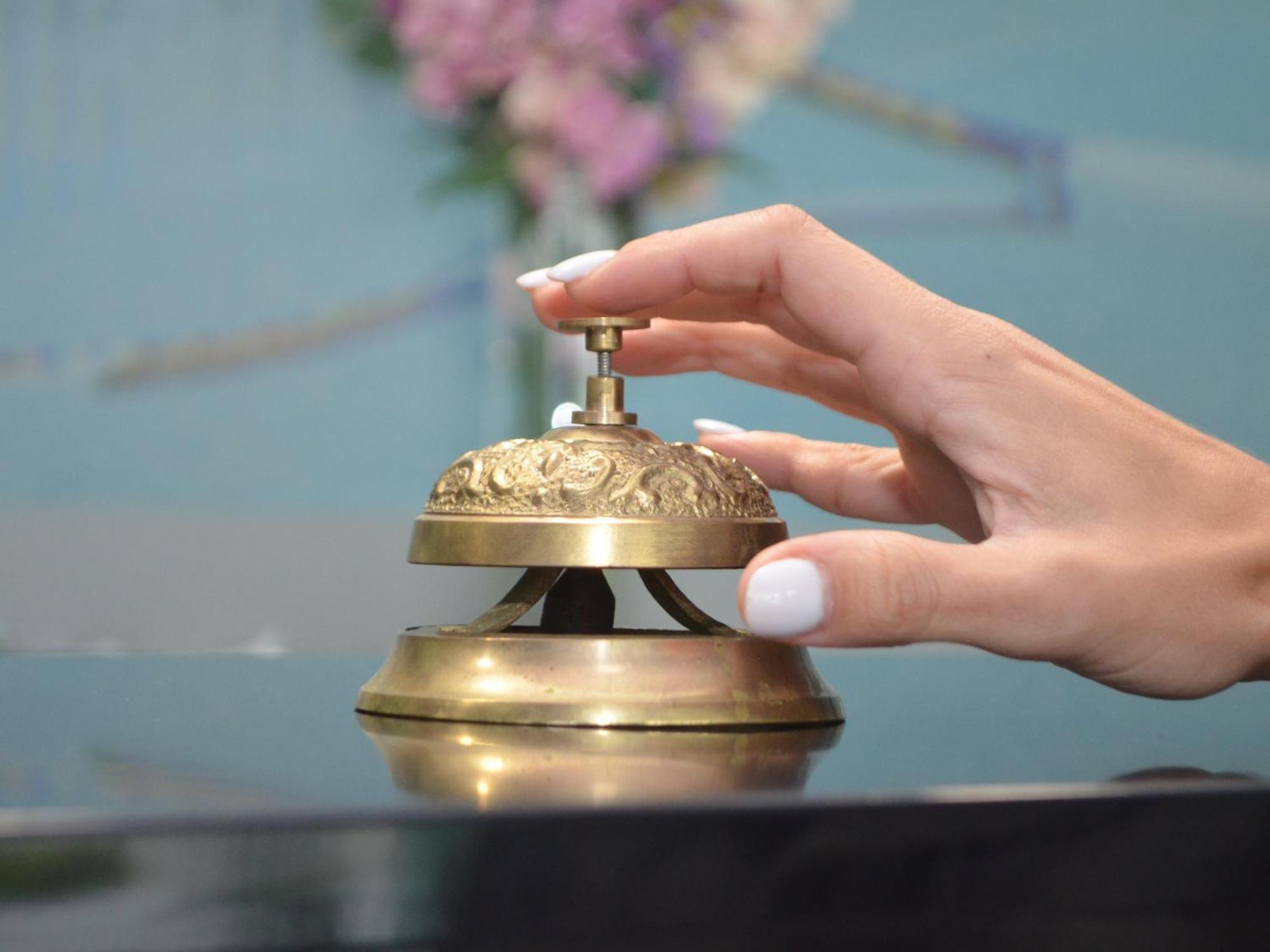 Hotel Emd Бакэу Экстерьер фото