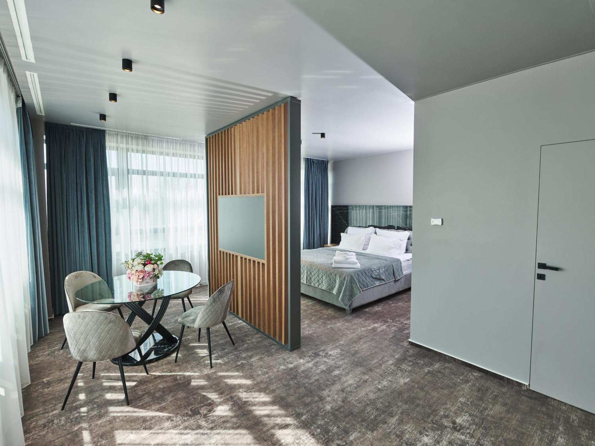 Hotel Emd Бакэу Экстерьер фото
