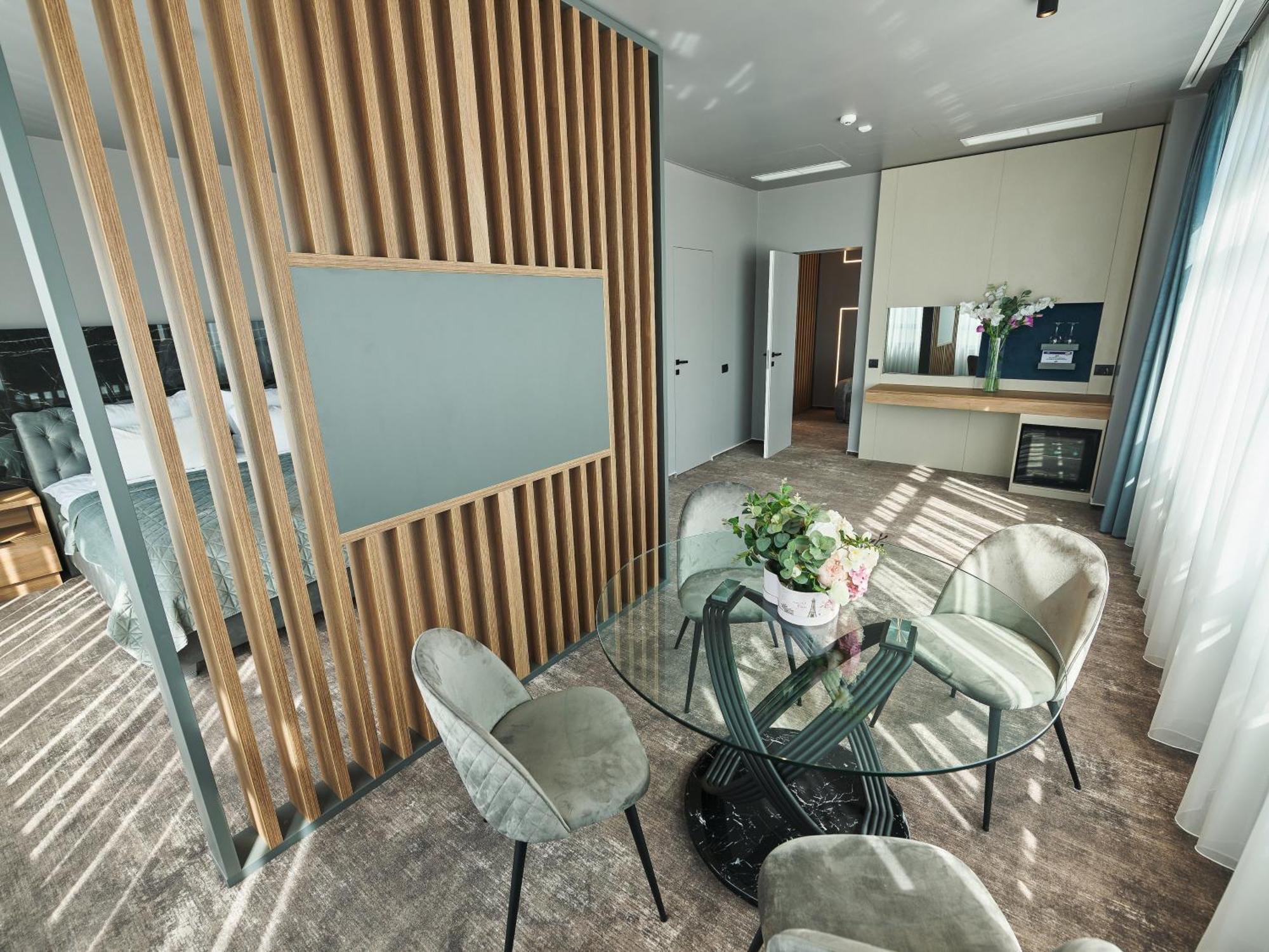 Hotel Emd Бакэу Экстерьер фото